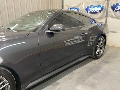 Used 2024 Ford Mustang Premium image 5