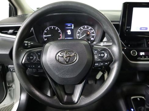 Used 2023 Toyota Corolla LE image 39