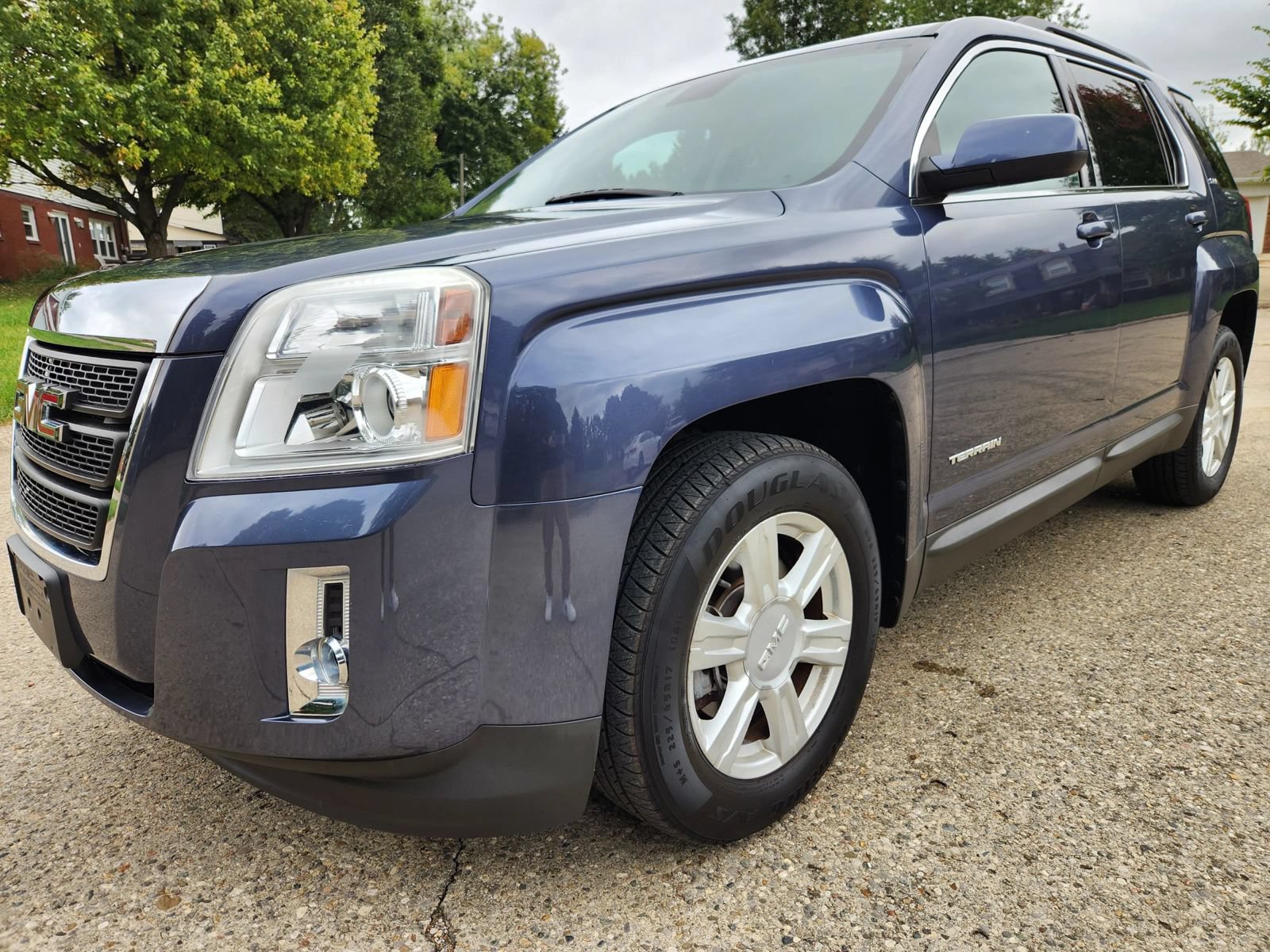 Used 2014 GMC Terrain SLE w/ Convenience Package FWD image 1