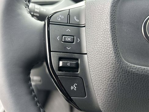 Used 2025 Toyota Prius Limited image 20