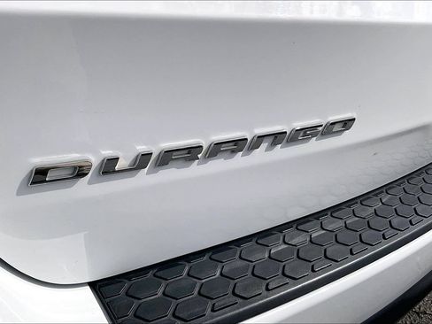 Used 2018 Dodge Durango SXT w/ 3rd Row Seating Group RWD image 9