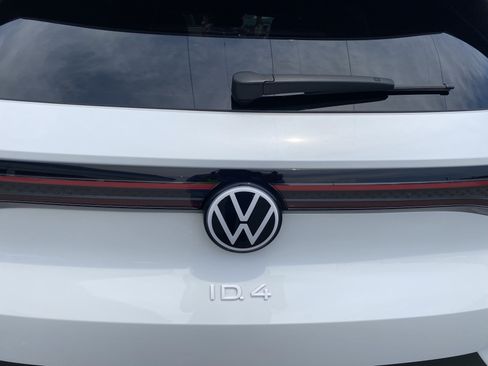 Used 2023 Volkswagen ID.4 Pro S RWD image 18