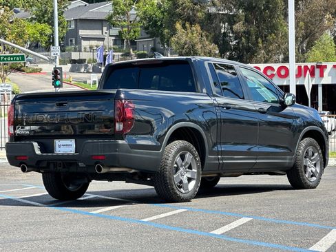 Used 2024 Honda Ridgeline TrailSport image 5