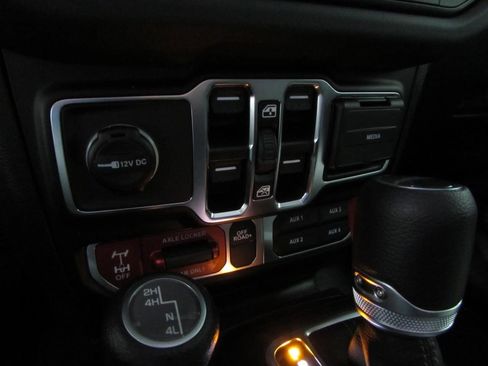 New 2026 Jeep Gladiator Mojave AWD/4WD image 28
