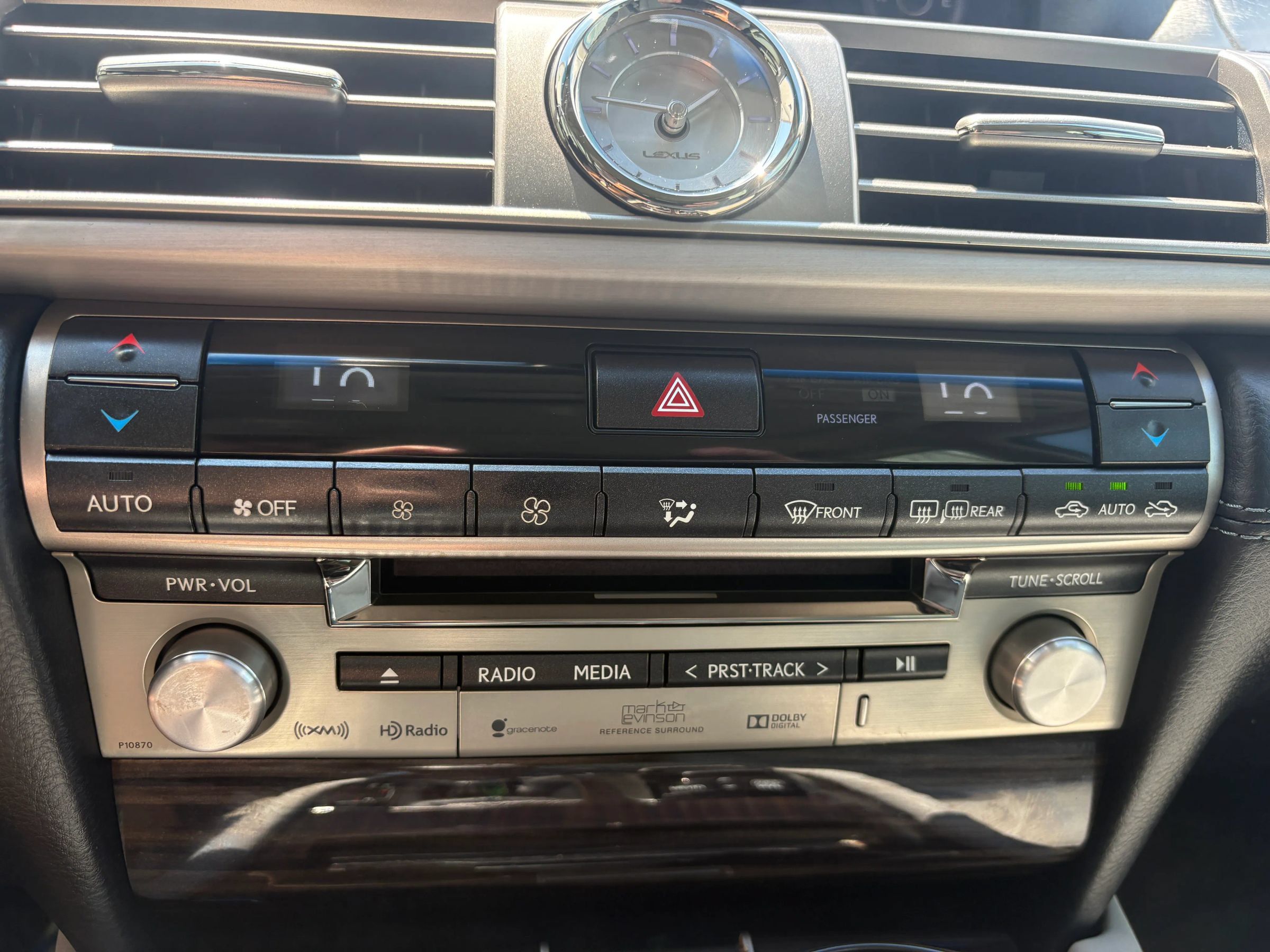 Used 2015 Lexus LS 460 w/ Ultra Luxury Package RWD image 11