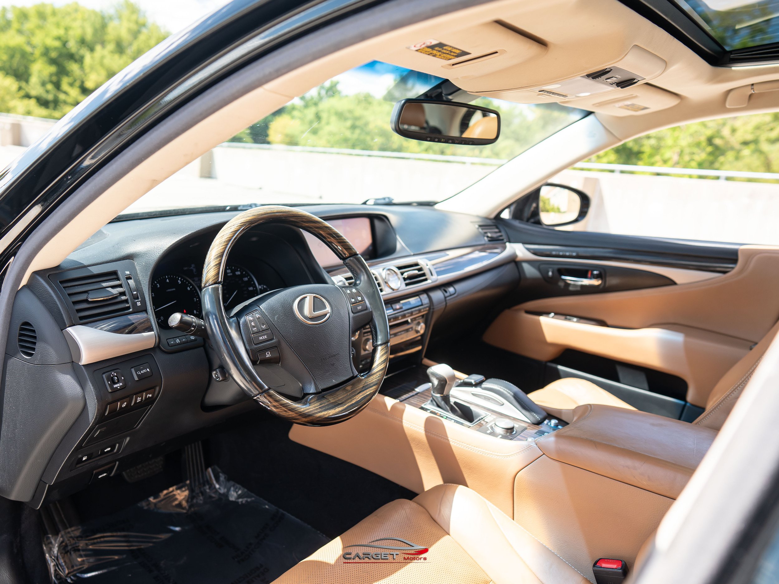 Used 2016 Lexus LS 460 AWD w/ Comfort Package image 13