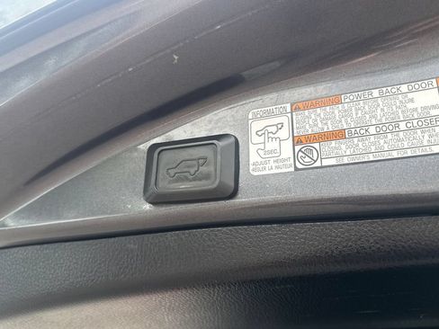Used 2016 Toyota RAV4 SE AWD/4WD image 8