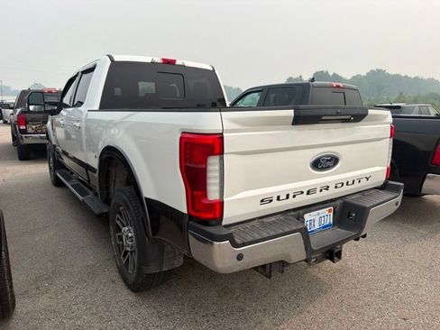 Used 2019 Ford F250 Lariat w/ Lariat Ultimate Package AWD/4WD image 9