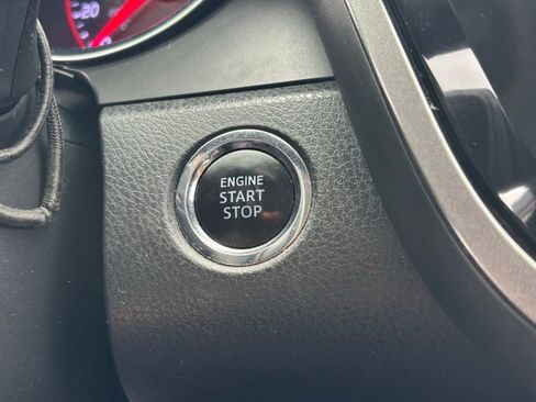 Used 2019 Toyota Camry XSE FWD image 19