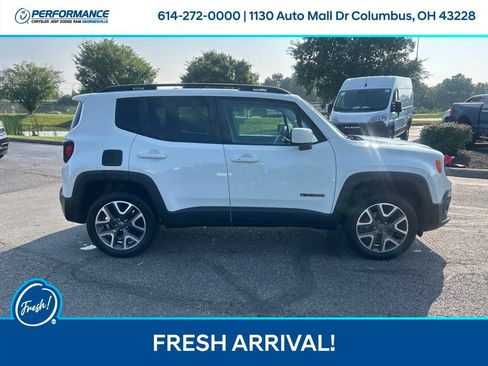 Used 2017 Jeep Renegade Latitude w/ Cold Weather Group AWD/4WD image 3