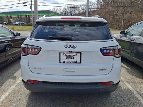 Certified 2022 Jeep Compass Latitude image 13