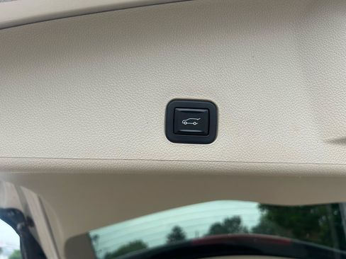 Used 2014 Cadillac SRX Performance AWD/4WD image 38