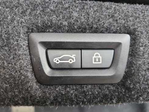 Used 2019 BMW 530i w/ M Sport Package RWD image 24