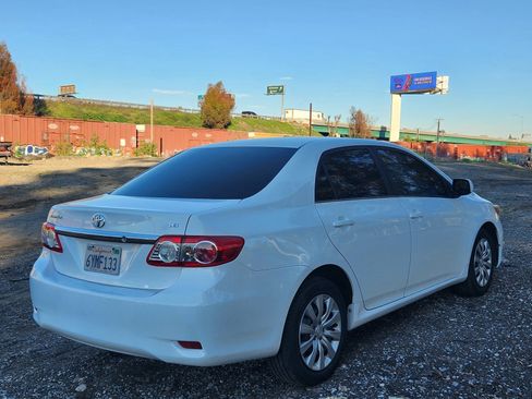 Used 2013 Toyota Corolla image 7