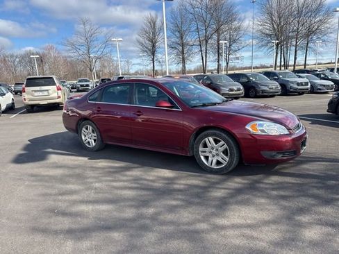 Used 2011 Chevrolet Impala LT image 2