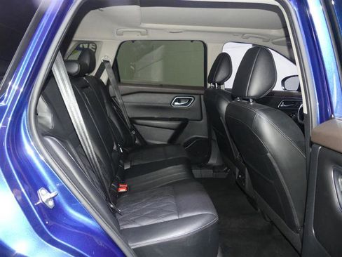 Used 2023 Nissan Rogue Platinum w/ Platinum Premium Package AWD/4WD image 28