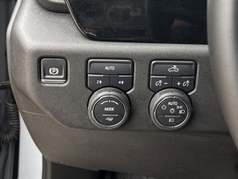 Used 2025 Chevrolet Silverado 1500 RST image 26