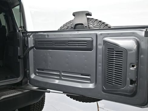 Certified 2025 Ford Bronco Heritage Edition AWD/4WD image 19