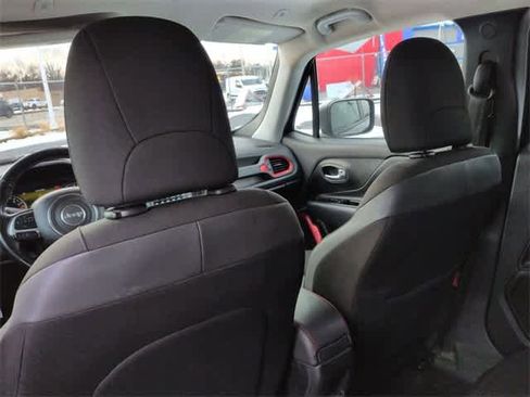 Used 2019 Jeep Renegade Trailhawk w/ LED Lighting Group image 19