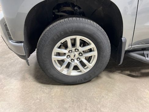 Used 2019 Chevrolet Silverado 1500 RST image 24