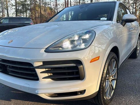 Used 2022 Porsche Cayenne S Platinum image 28