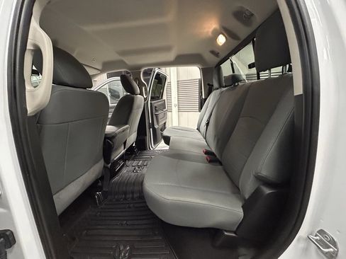 Used 2018 RAM 2500 Tradesman w/ Chrome Appearance Group image 44