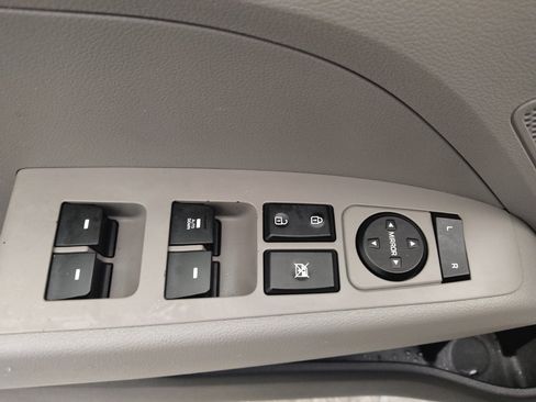 Used 2017 Hyundai Elantra SE w/ Cargo Package image 27