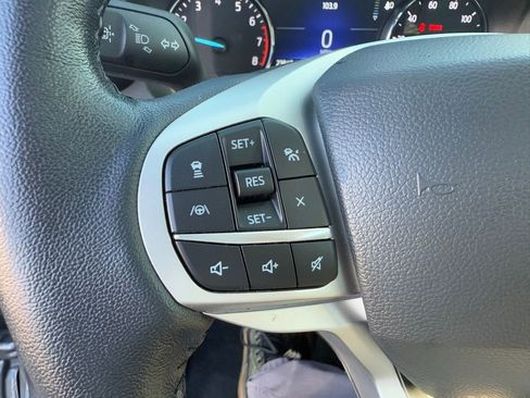 Used 2022 Ford Explorer XLT w/ Equipment Group 202A image 15