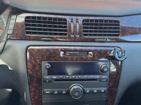 Used 2013 Chevrolet Impala LT image 10