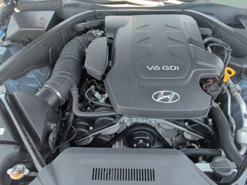 Used 2015 Hyundai Genesis 3.8 RWD image 20