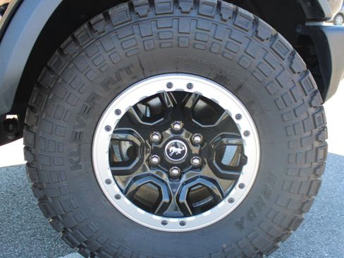 Used 2022 Ford Bronco Big Bend w/ Sasquatch Package image 21