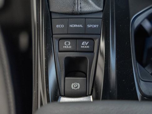 New 2026 Toyota Camry SE image 25