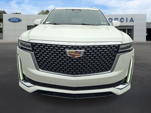 Used 2022 Cadillac Escalade Premium Luxury w/ Performance Package image 2