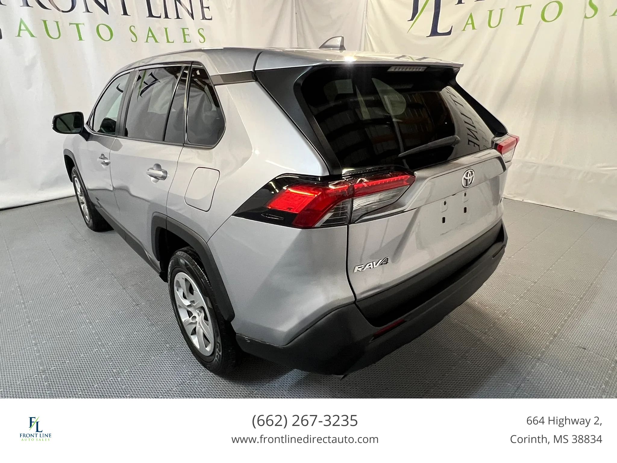 Used 2023 Toyota RAV4 LE FWD image 5