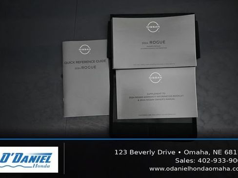 Used 2024 Nissan Rogue SL w/ SL Premium Package AWD/4WD image 40