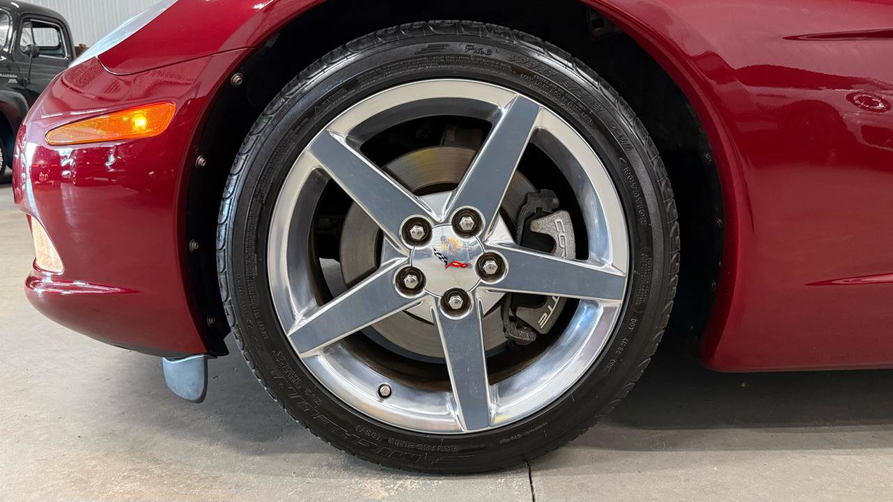 Used 2006 Chevrolet Corvette Convertible RWD image 44