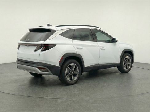 Used 2025 Hyundai Tucson SEL FWD image 9
