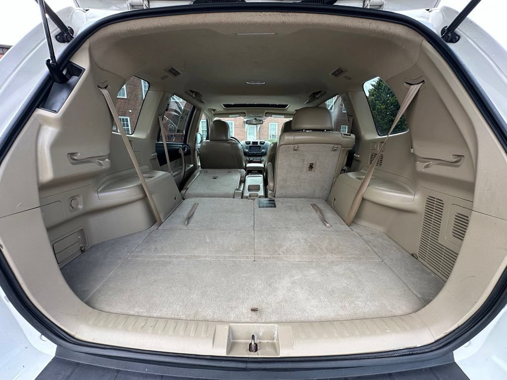 Used 2012 Toyota Highlander Limited w/ Tow Pkg AWD/4WD image 36