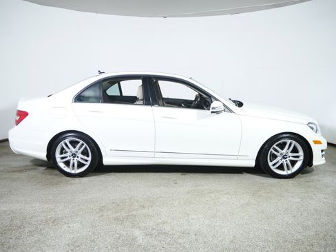 Used 2012 Mercedes-Benz C 300 4MATIC Sedan image 8