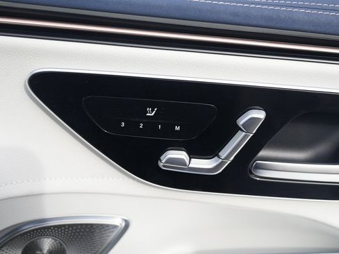 Used 2023 Mercedes-Benz EQE 500 4MATIC SUV image 37