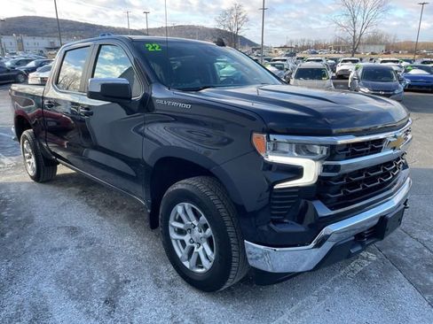 Used 2022 Chevrolet Silverado 1500 LT image 6