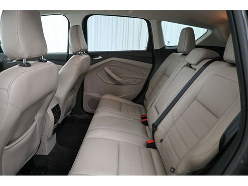 Used 2019 Ford Escape Titanium image 19