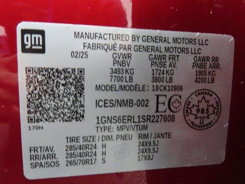 Used 2025 Chevrolet Suburban RST w/ Advanced Technology Package image 64