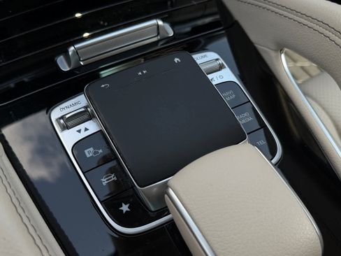 Certified 2020 Mercedes-Benz GLE 450 4MATIC image 25