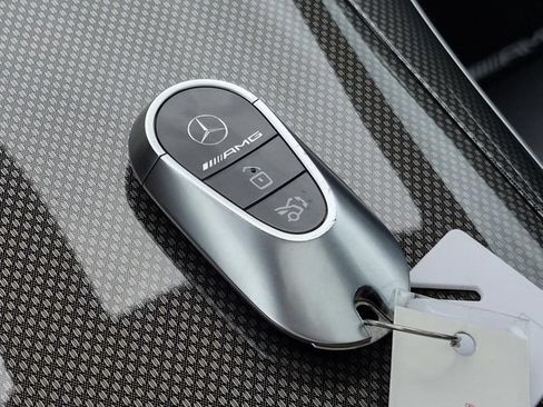 Certified 2025 Mercedes-Benz GLC 43 AMG 4MATIC image 37