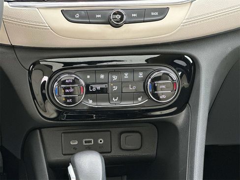 Used 2023 Buick Encore GX Essence w/ Experience Buick Package image 4