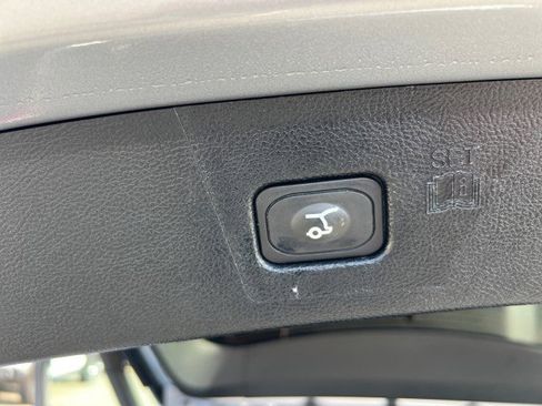 Used 2021 Ford Edge SEL w/ Convenience Package image 24