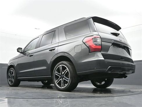 Used 2019 Ford Expedition Limited w/ Equipment Group 303A image 14