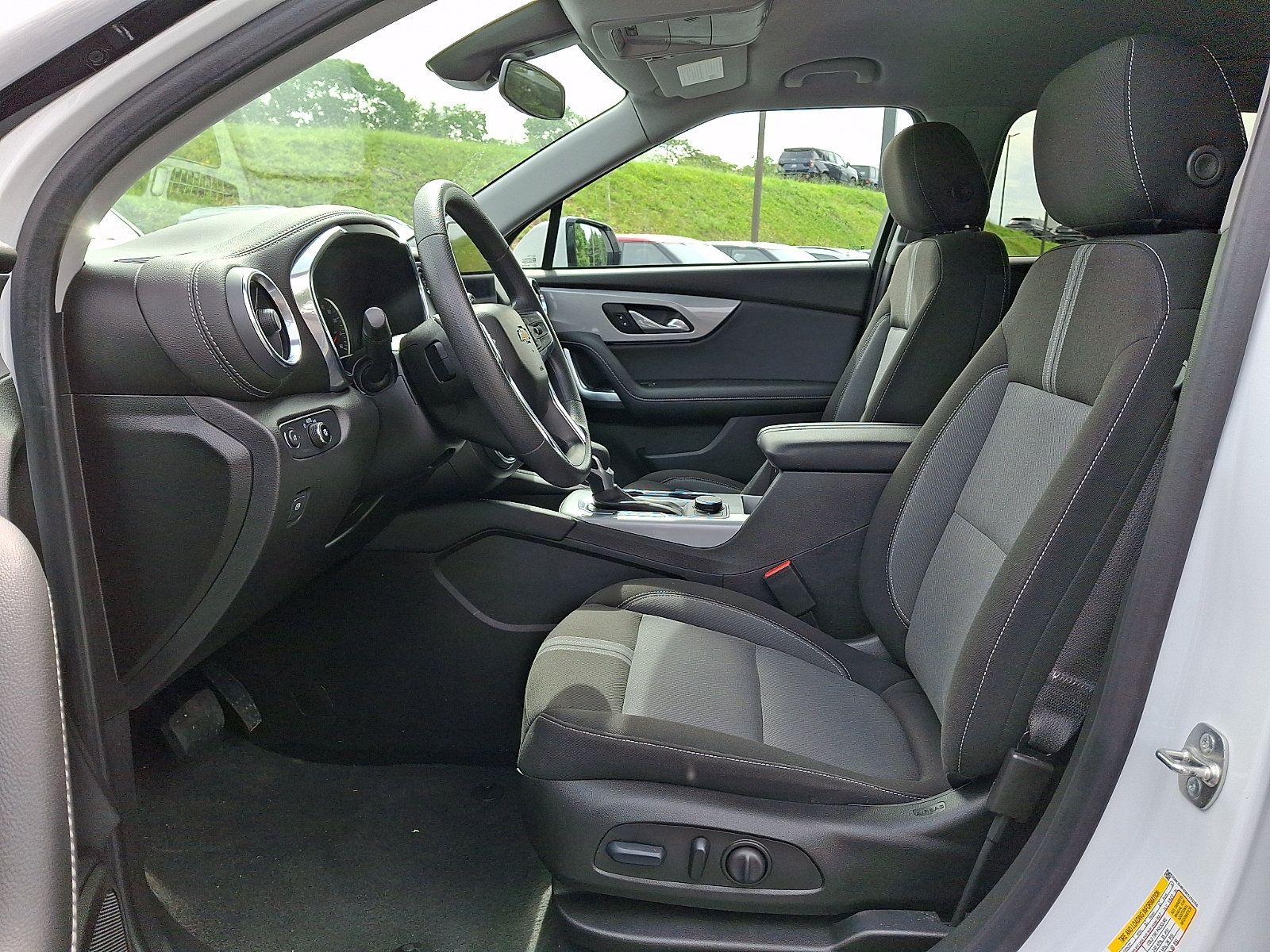 Used 2024 Chevrolet Blazer LT AWD/4WD image 13