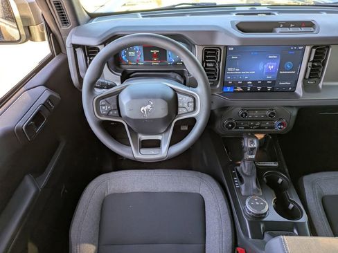 New 2025 Ford Bronco 4-Door image 16
